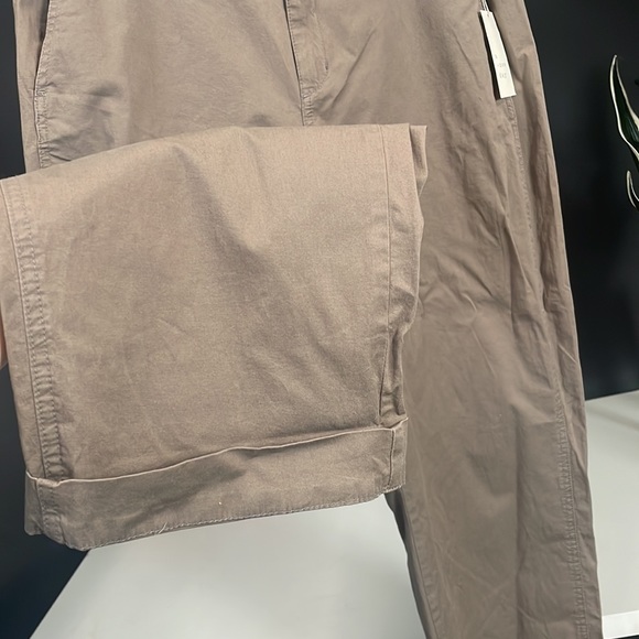 NWT Womens High-Rise Straight Leg Pants in Brown - A New Day - Picture 4 of 15